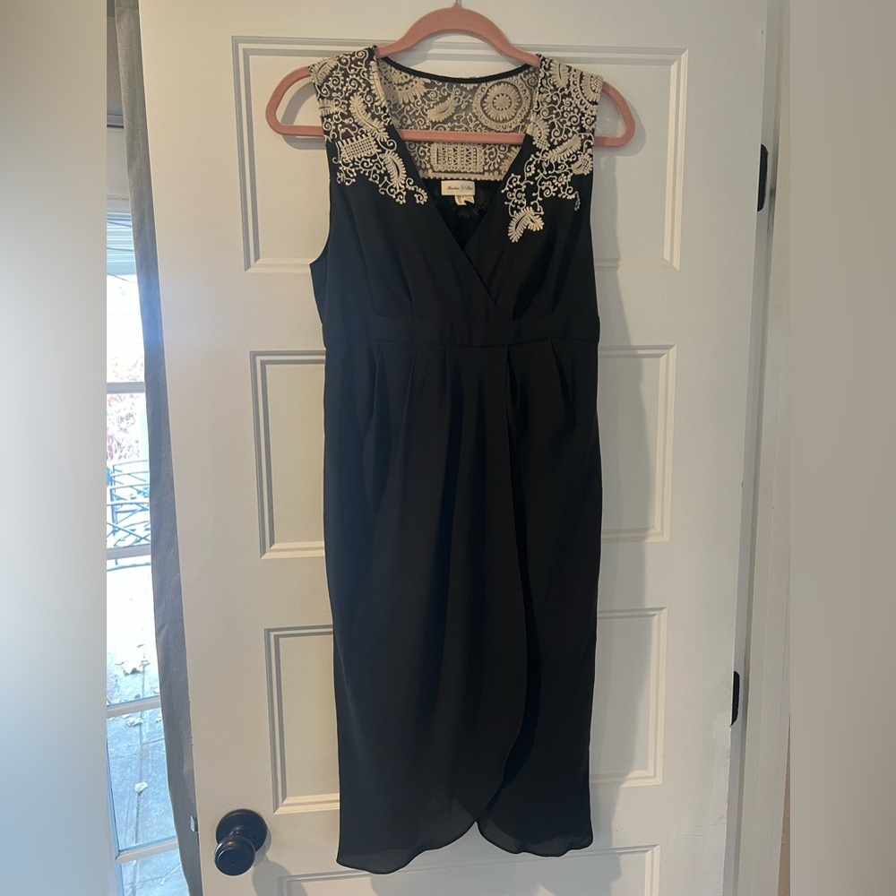 Meadow Rue Anthropologie Black Cream Embroidered Tulip Sheath Dress